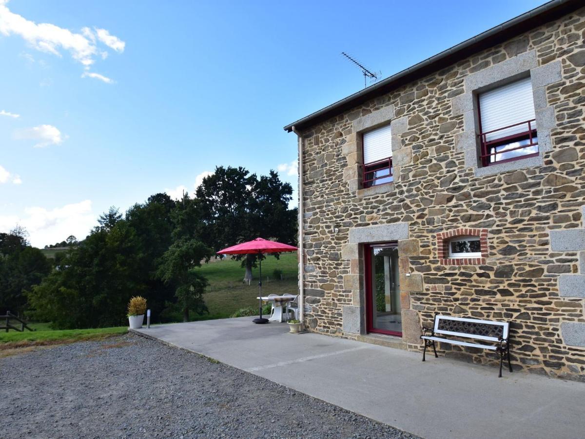 Cosy Chalet With Private Garden In Normandy Isigny-le-Buat Luaran gambar