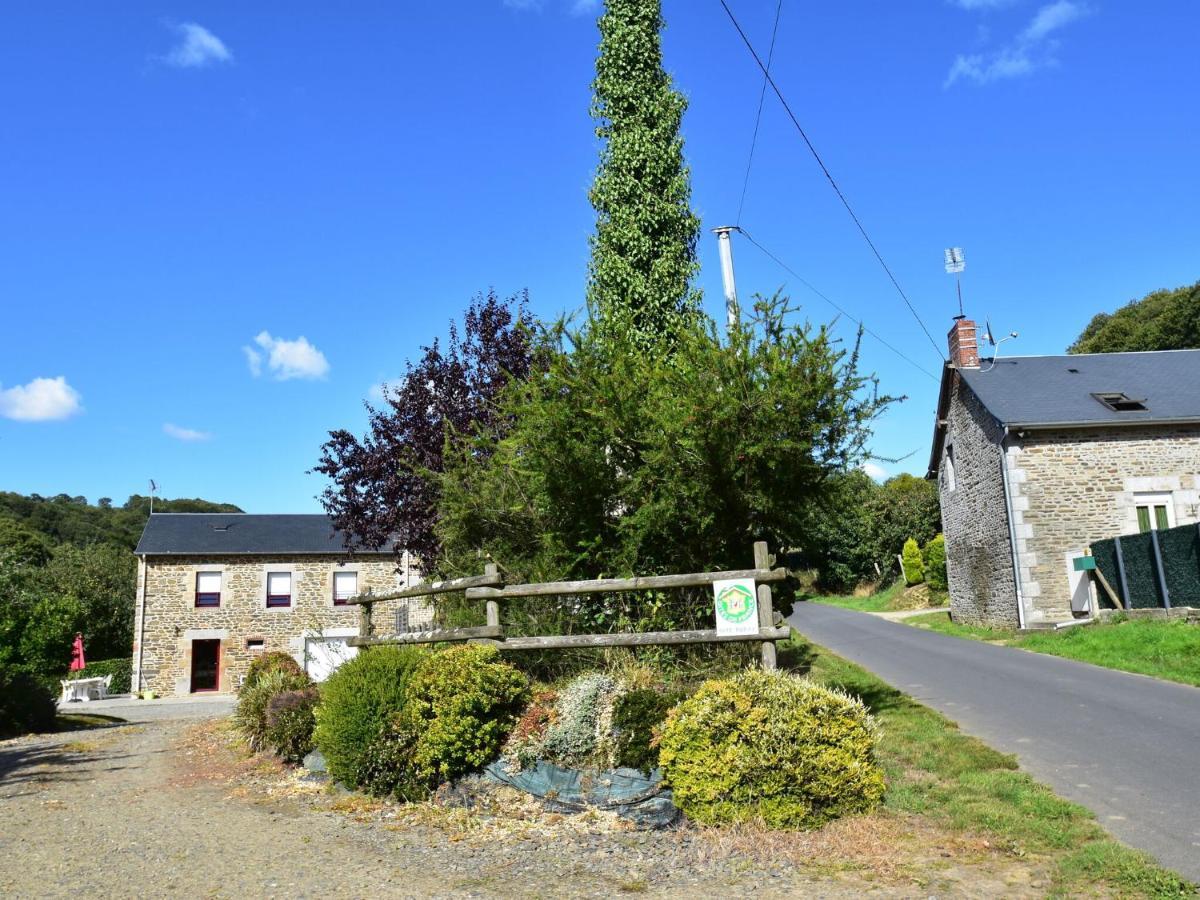 Cosy Chalet With Private Garden In Normandy Isigny-le-Buat Luaran gambar